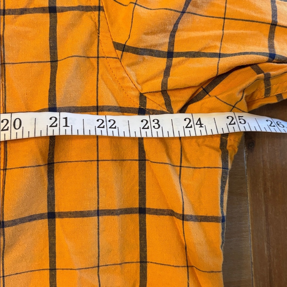 Gap Standard Fit Long Sleeve Poplin Button Shirt in
Desert Sunset Golden, XL - Picture 9 of 9